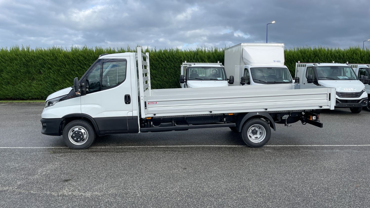 IVECO DAILY 35C 16H 4100 3.0 D 160 CH PLAT-RID 612 € HT/MOIS